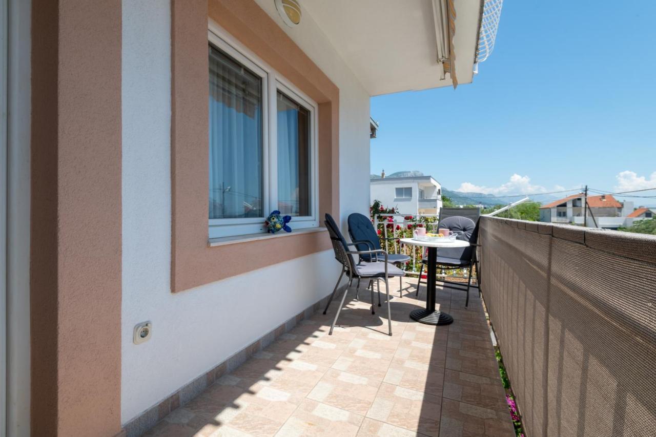 Vranjes Apartment Kastela Exterior photo