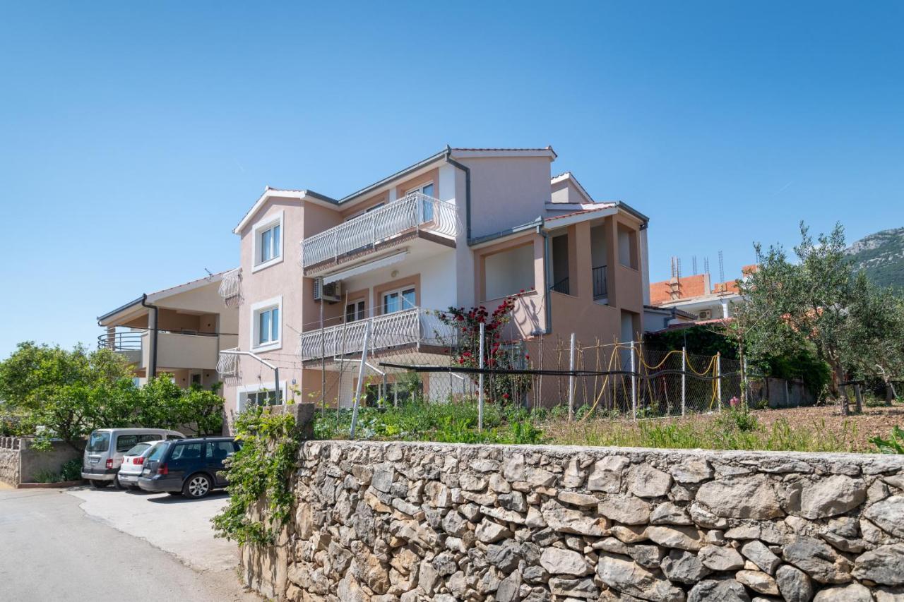 Vranjes Apartment Kastela Exterior photo